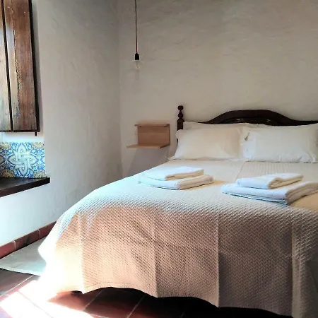 Quinta Dos Capuchos Casa Velha * Alcobaca
